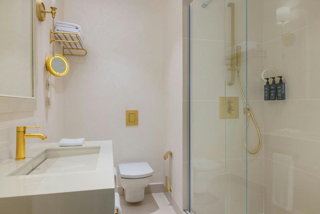 هتل شرتون باتومی